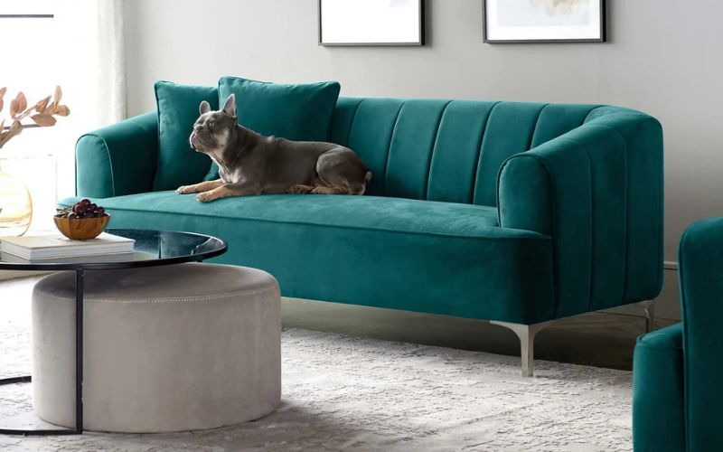 Velvet upholstert caring