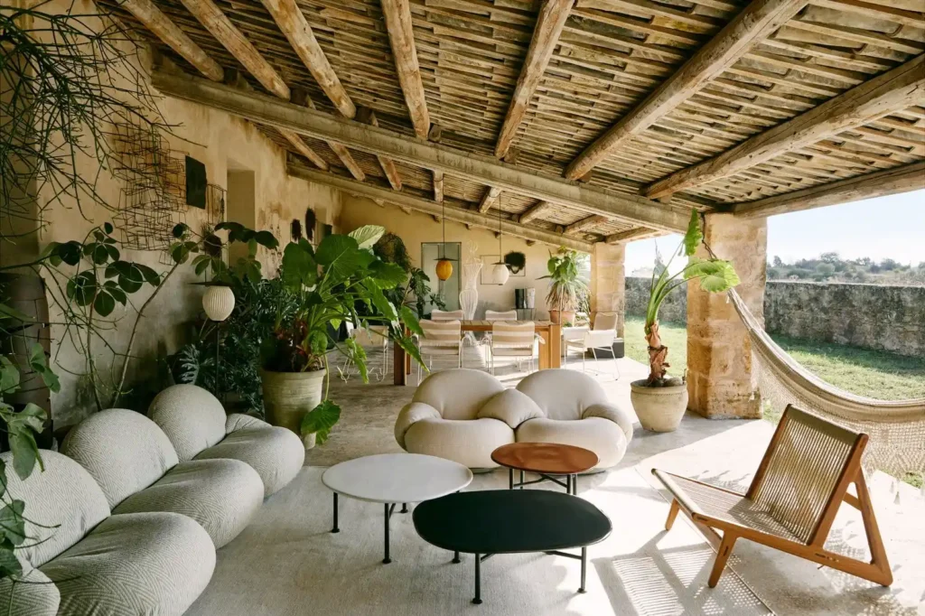 Outdoor dining set upholstery